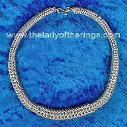progressive round chainmail necklace